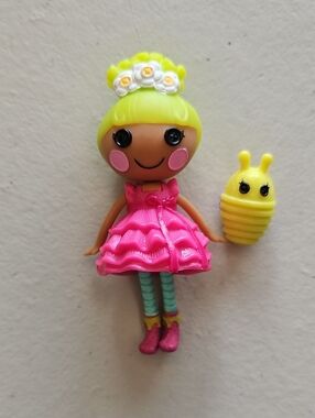 Mini Lalaloopsy Pix E. Flutters 3" Doll & Pet